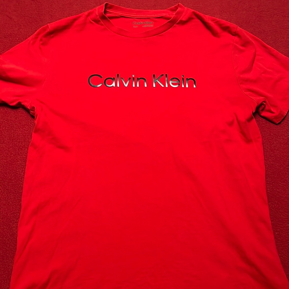 Mens small. Calvin Klein.